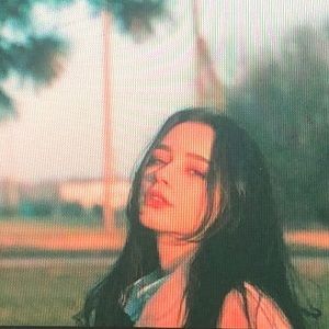 Meet your Posher, Elisa